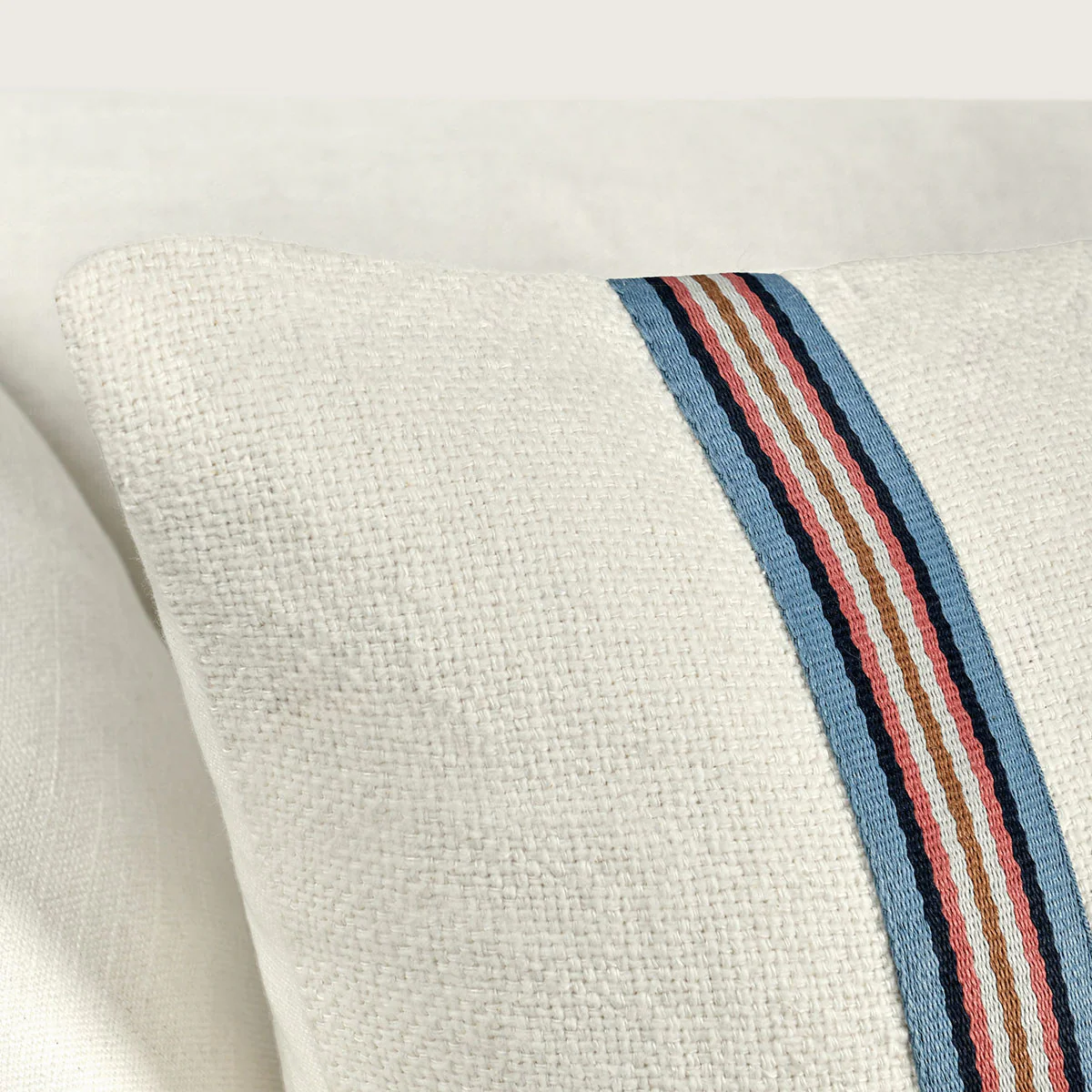 BW Bacall 22x22 - Multi - Image 7