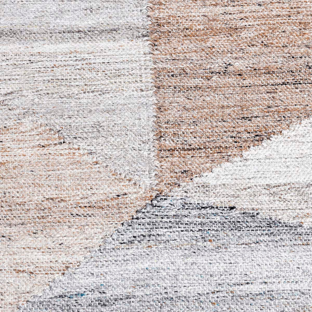 Indoor/Outdoor Savanna Rug - Multi - Image 11